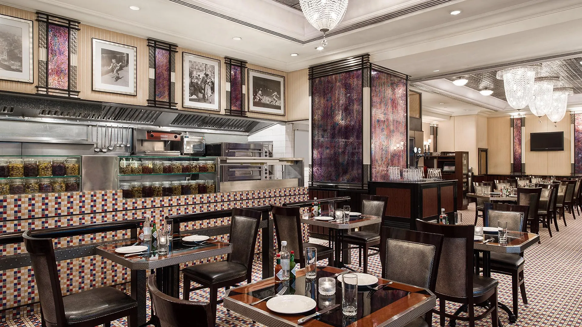 The Langham Hong Kong Hotel 5*,