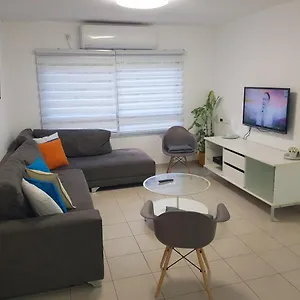 ספר כאן