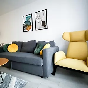 apt-inside-solec-ii.warsawhotelspoland.com/