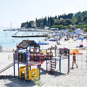 https://palmgarden-apartments-opatija-icici.in-istria.net