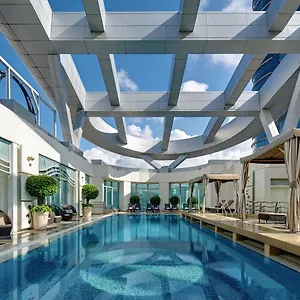 Cordis, Hotel