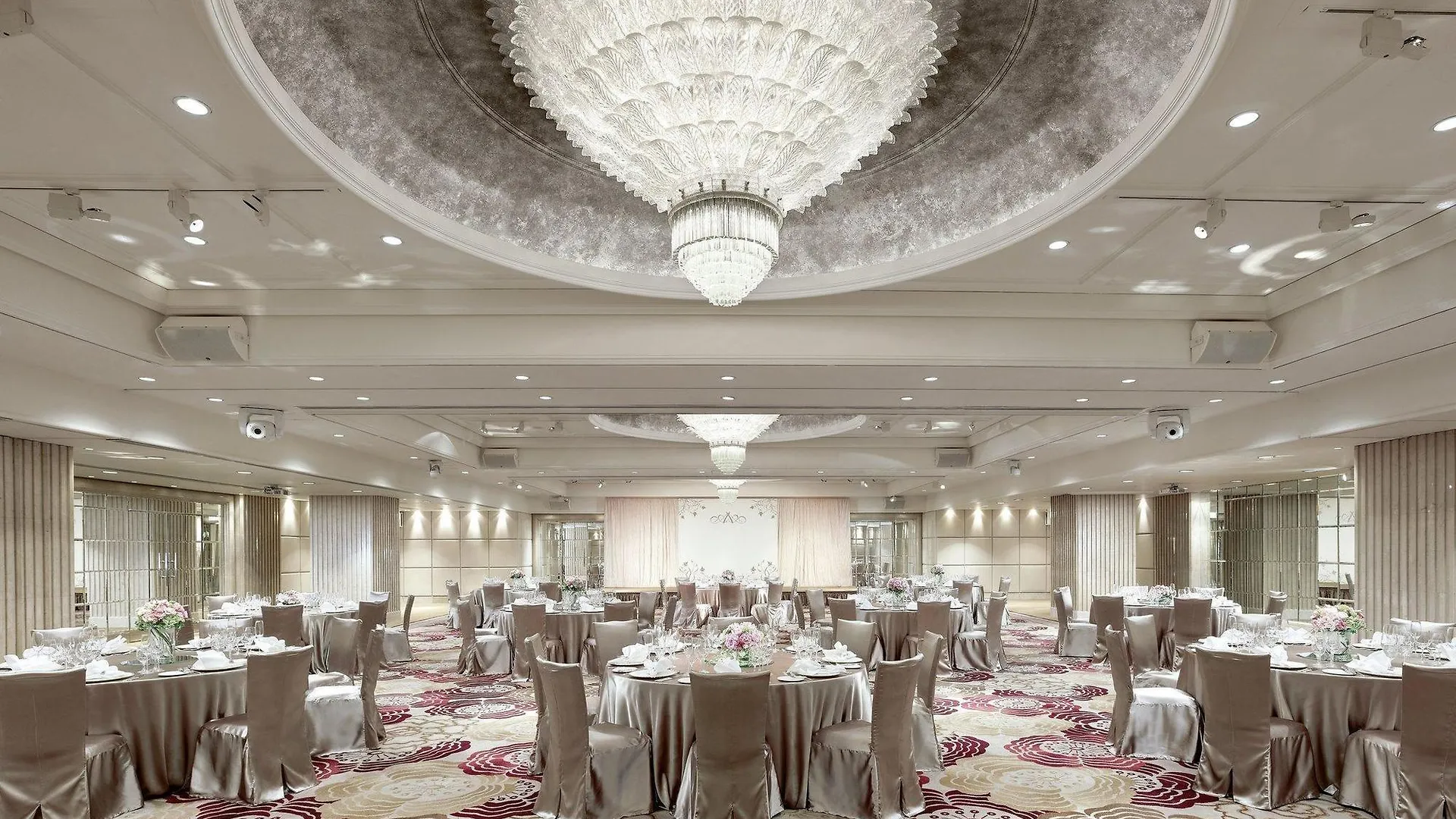 *****  The Langham Hong Kong Hotel China
