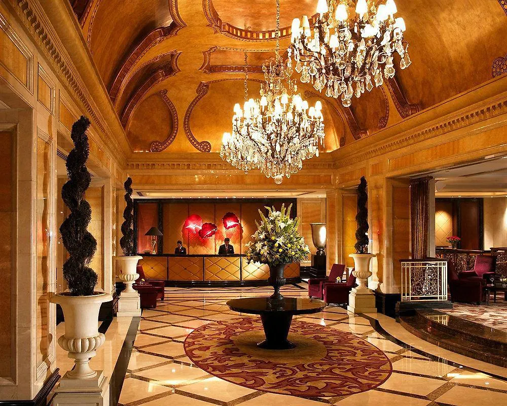 The Langham Hong Kong Hotel 5*,